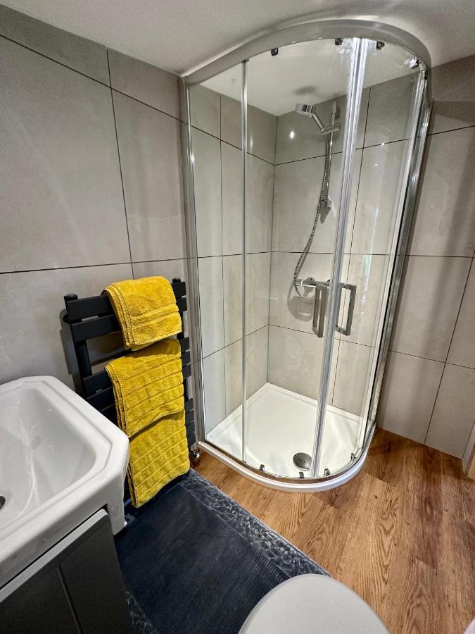 Oak View Lodge - Cosy, Countryside Retreat Maybole Esterno foto